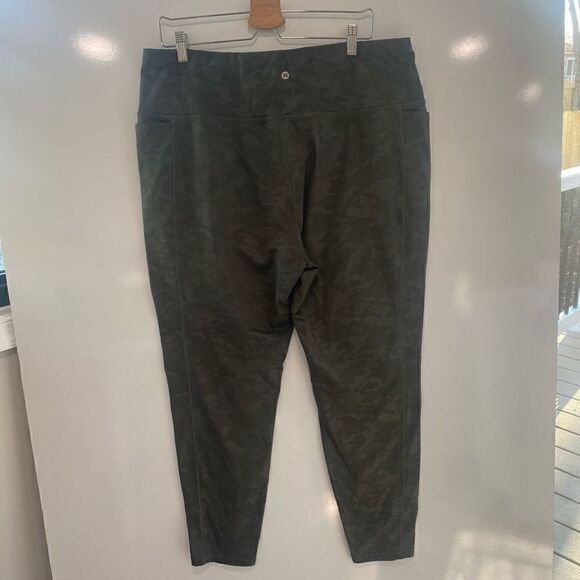 RBX Womens Brushed Back Cold Gear Leggings Seaweed Green Embossed Camo Size 2X - Picture 5 of 5